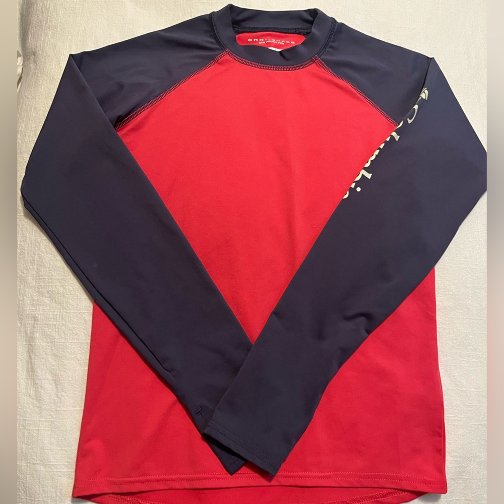 Columbia Rash guard 🌞 
size M 10-12